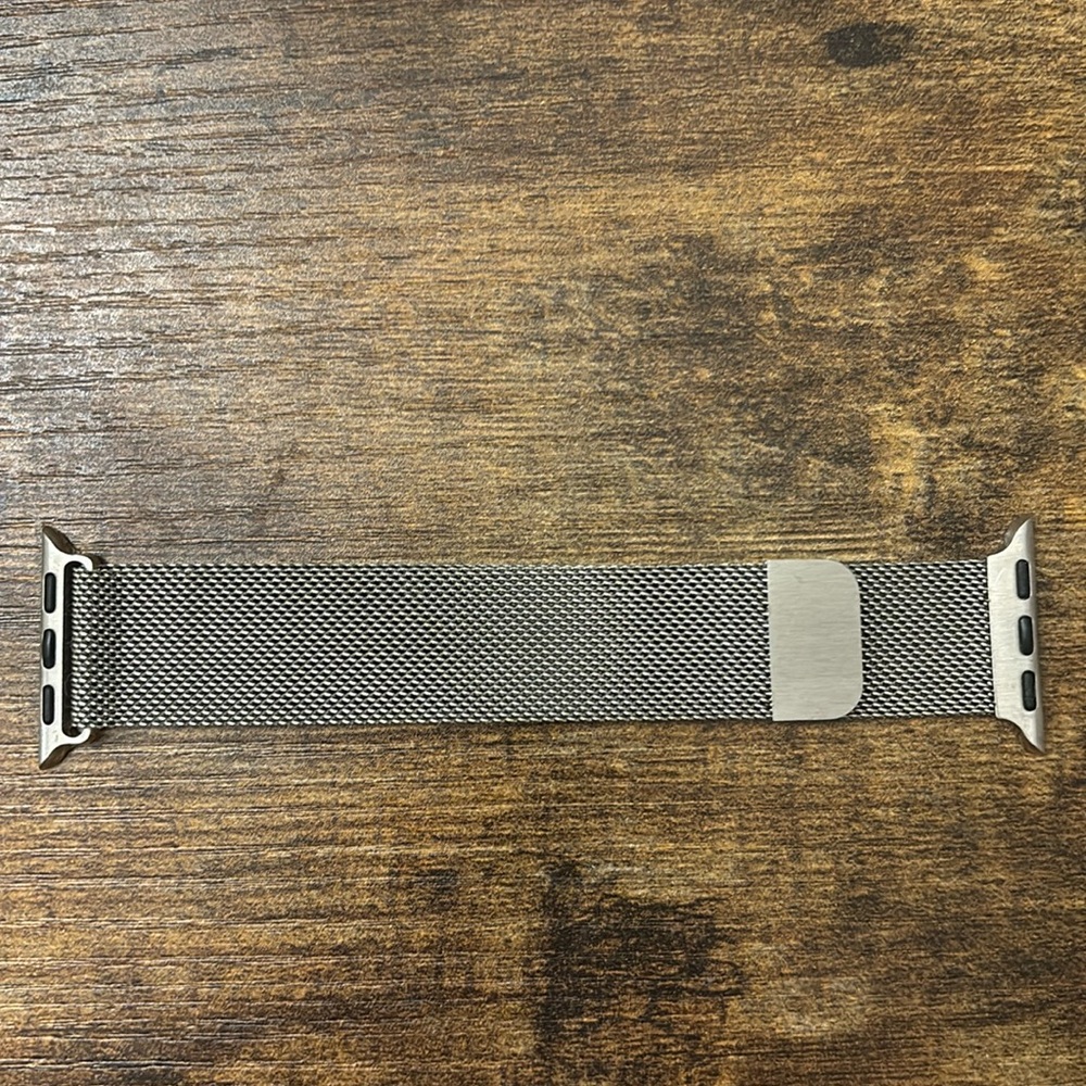 38-41mm Generic Milanese Apple Band